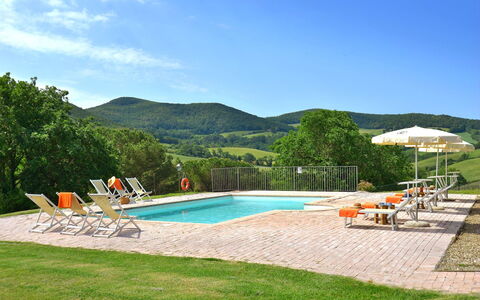 Villa Asia: Montagnes Relief, Colline, Piscine, Meubles, Mobilier De Jardin, Chaîne De Montagnes, Eco Hôtel, Recours, Vallée, Aménagement Paysager