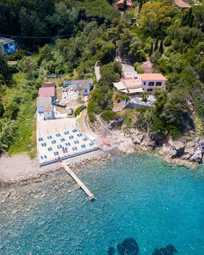 Villa Marciana: Recours, Côte, Cotiers Et Relief Océaniques, Piscine, Rive, Attraction Touristique, Mer, Eco Hôtel, Station Balnéaire, Loisir