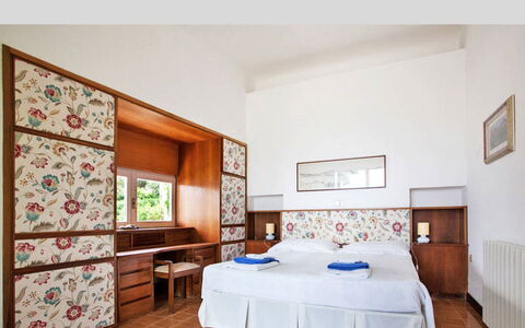 Terrazza Dell'Elba: Design Intérieur, Sol, Sol, Meubles, Chambre, Pièce, Plafond, Lit, Appartement, Drap De Lit