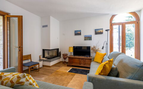 Poggio Padule: Meubles, Design Intérieur, Sol, Sol, Mur, Bois, Canapé, Pièce, Salon, Plafond