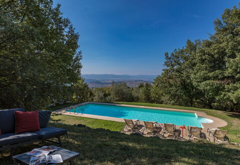 Villa Linchiano: Piscine, Paysage, Lot Terre, Aménagement Paysager, Ferme, Eco Hôtel, Biens, Villa, Arrière-Cour