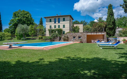 Il Villino Del Collezionista With Pool In Pistoia: Arbre, Arbuste, Piscine, Biens, Jardin, Pelouse, Manoir, Hacienda, Aménagement Paysager, Villa