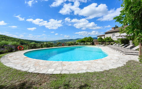 Villa Poggio La Croce: Bleu, Piscine, Recours, Hacienda, Eco Hôtel, Aménagement Paysager, Biens, Ferme, Thermes, Villa