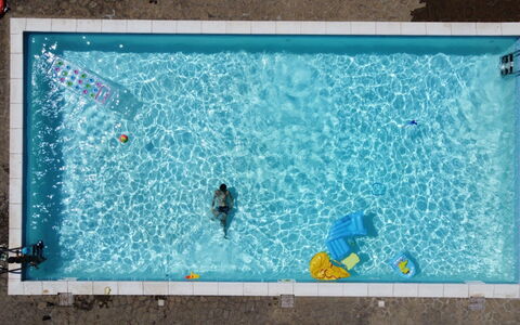 La Fiumara: Bleu, Piscine, Des Loisirs, Loisir, Composite, Recours, Centre De Loisirs