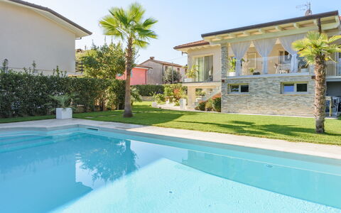 Villa Fiumetto: Piscine, Zone Résidentielle, Maison, Recours, Domicile, Biens, Eco Hôtel, Hacienda, Villa, Loisir