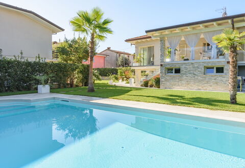 Villa Fiumetto: Piscine, Zone Résidentielle, Maison, Recours, Domicile, Biens, Eco Hôtel, Hacienda, Villa, Loisir