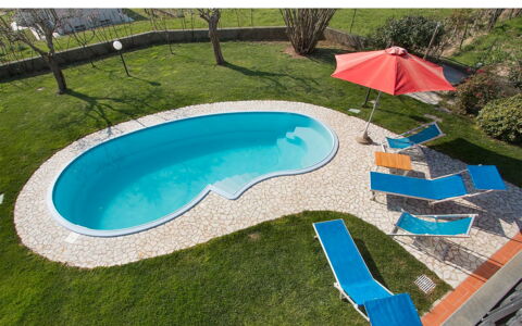 Villa Camaiore: Bleu, Piscine, Mobilier De Jardin, Recours, Composite, Eco Hôtel, Loisir, Hacienda, Balancelle, Ombre