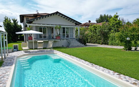 Villa Alex: Piscine, Zone Résidentielle, Maison, Domicile, Recours, Composite, Biens, Jardin, Loisir, Eco Hôtel