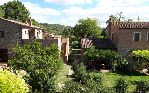 Appartamento Scuderia Del Borgo, Wifi, Perugia: Arbre, Bâtiment, Maison, Toit, Zone Résidentielle, Domicile, Zone Rurale, Arbuste, Paysage
