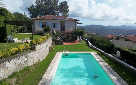 Villa Corsanico: Piscine, Maison, Zone Résidentielle, Recours, Jardin, Hacienda, Arrière-Cour, Eco Hôtel, Biens, Ferme