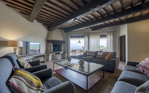 Villa delle Rose: Meubles, Mur, Design Intérieur, Sol, Sol, Domicile, Pièce, Canapé, Plafond, Salon