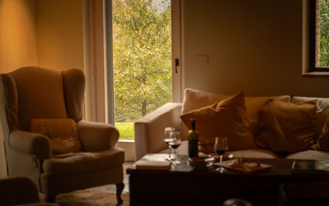 Casale le Fonti: Meubles, Design Intérieur, Sol, Éclairage, Sol, Pièce, Marron, Domicile, Salon, Confort