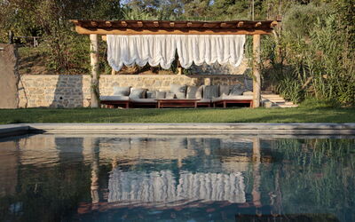 Casale le Fonti: Meubles, Mobilier De Jardin, Dalle, Piscine, Ombre, Loisir, Recours, Matériau Naturel, Conception, Dur