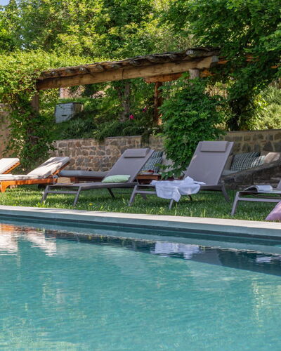 Casale le Fonti: Piscine, Mobilier De Jardin, Jardin, Balancelle, Recours, Ombre, Eco Hôtel, Arrière-Cour, Loisir, Aménagement Paysager