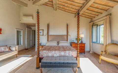 Casalberna: Meubles, Design Intérieur, Sol, Sol, Lit, Chambre, Domicile, Plafond, Cadre De Lit, Literie