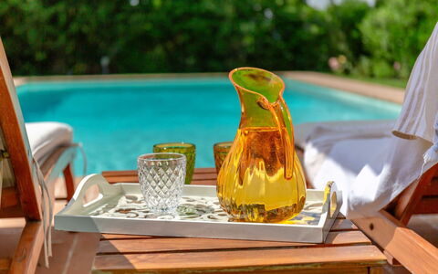 Podere i Poggi: Jaune, Vaisselle, Drinkware, Serveware, Verre, Bar, Aliments, Bouteille