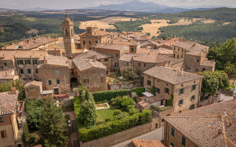 Town House Garden: Architecture, Paysage, Établissements Humains, Biens, Cour, Banlieue, Village, Aménagement Paysager, Vue Du Ciel, Manoir