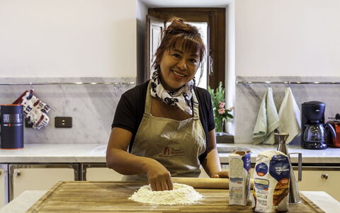 Torre Antica: Aliments, Cuisine, Vaisselle, Ingrédient, Cuisinier, Cuisine, Comptoir, Appareil De Cuisine