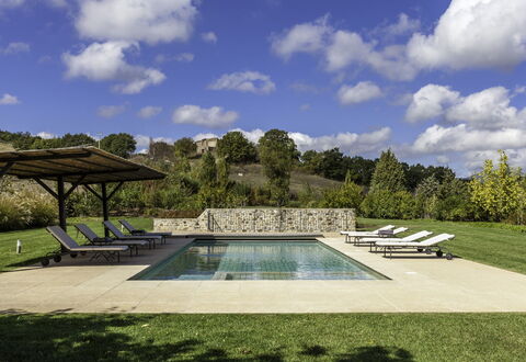 Podere Bella Vista: Piscine, Jardin, Couverture De Sol, Mobilier De Jardin, Aménagement Paysager, Ombre, Dalle, Pelouse, Arrière-Cour, Balancelle