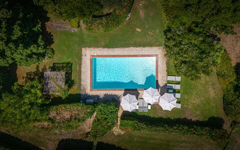 La Piccola Oasi: Piscine, Recours, Loisir, Mobilier De Jardin, Thermes, Jardin, Eco Hôtel, Ombre, Caractéristique De L'Eau, Balancelle