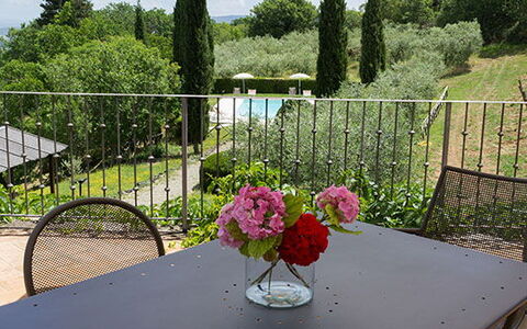 Agriturismo Agresto Apartments And Cottage, Pool,: Meubles, Table, Mobilier De Jardin, Chaise, Tableau De Plein Air, Table Cuisine Et Salle A Manger, Table Basse, Ombre, Jardin, Patio