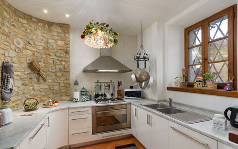 Capanna Al Lago: Cuisine, Design Intérieur, Comptoir, Meubles, Mur, Sol, Luminaire, Plafond, Appareil De Cuisine, Domicile