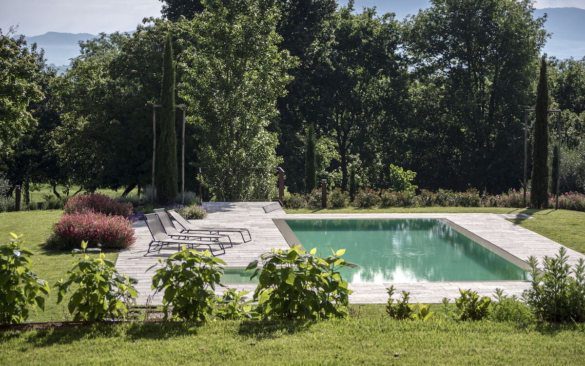 Villa Cortona: Eco-Sustainable Luxury Estate with