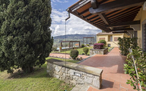 Villa Alessia Luxury: Balcon, Jardin, Aménagement Paysager, Eco Hôtel, Villa, Pot De Fleur, Plante D'Appartement, Hacienda, Clôture, Porche