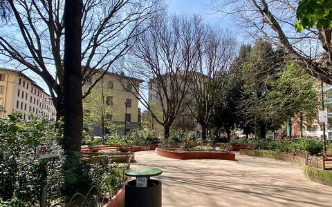 Green Suite Florence: Espace Public, Printemps, Ombre, Jardin, Trottoir, Passerelle, Aménagement Paysager, Cour, Allée, Extérieur Banc