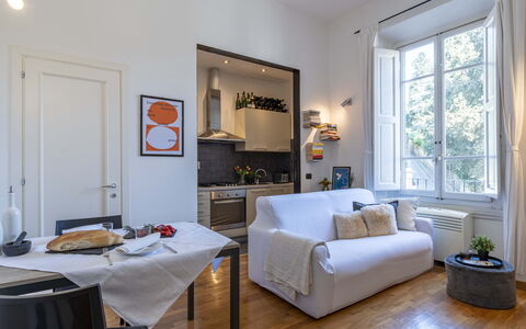 Green Suite Florence: Meubles, Design Intérieur, Sol, Pièce, Table, Canapé, Sol, Plafond, Salon, Chaise