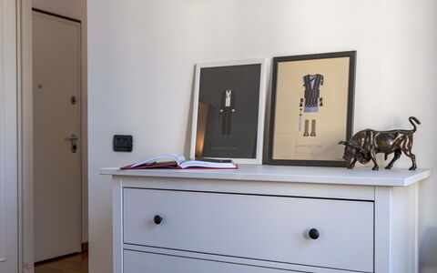 Green Suite Florence: Meubles, Design Intérieur, Pièce, Sol, Sol, Domicile, Tiroir, La Commode, Cabinetry