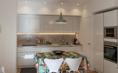 La Casa Dei Mandarini: Meubles, Design Intérieur, Sol, Mur, Sol, Bois, Luminaire, Plafond, Cuisine, Éclairage