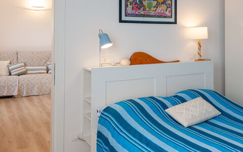 La Casa Dei Mandarini: Meubles, Design Intérieur, Lit, Chambre, Sol, Sol, Mur, Pièce, Bois, Plafond