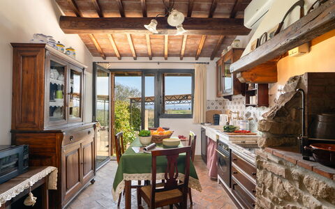 Casa Meletta: Meubles, Bois, Design Intérieur, Cuisine, Table, Domicile, Sol, Comptoir, Table Cuisine Et Salle A Manger, Chaise