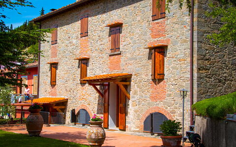 Agriturismo Casa Da Pietro: Brique, Jardin, Biens, Hacienda, Villa, Aménagement Paysager, Ferme, Arrière-Cour, Eco Hôtel