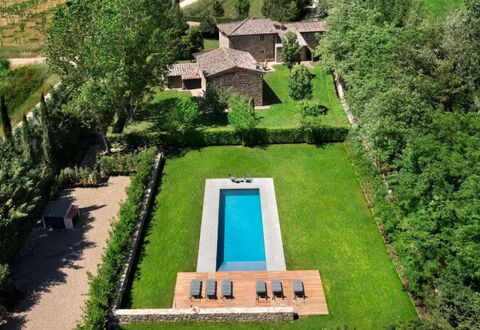 L'orto Vignamaggio, Private Pool, Nature, Greve In: Piscine, Jardin, Arbuste, Biens, Arrière-Cour, Pelouse, Aménagement Paysager, Ferme, Cour, Cour