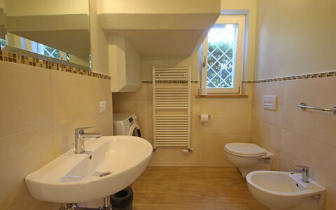 Casa Rossella: Sol, Design Intérieur, Sol, Salle De Bains, Luminaire Plomberie, Lavabo, Évier, Robinet, Plomberie, Pièce