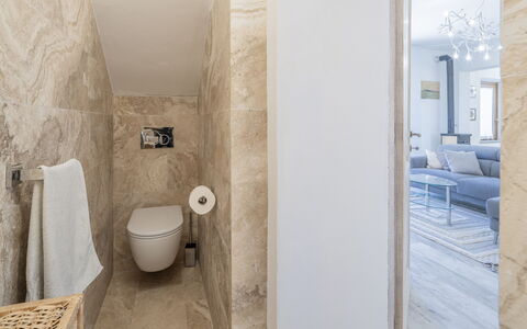 Villetta Cafaggio, Ac, Wifi, Panzano In Chianti: Sol, Sol, Design Intérieur, Domicile, Luminaire Plomberie, Pièce, Salle De Bains, Tuile, Toilette