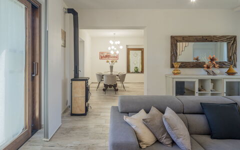 Villetta Cafaggio, Ac, Wifi, Panzano In Chianti: Meubles, Design Intérieur, Sol, Sol, Canapé, Bois, Pièce, Plafond, Salon, Éclairage