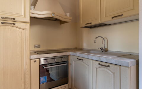 Tenuta i Mandorli, Pool, Wifi, Peccioli: Bois, Cuisine, Comptoir, Cabinetry, Design Intérieur, Sol, Domicile, Appareil De Cuisine, Principaux Appliance, Sol