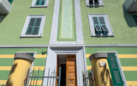 Corso Roma 15 Vacanze - Levanto: Appartement, Composite, Condominium, Peindre, Balcon, Daylighting