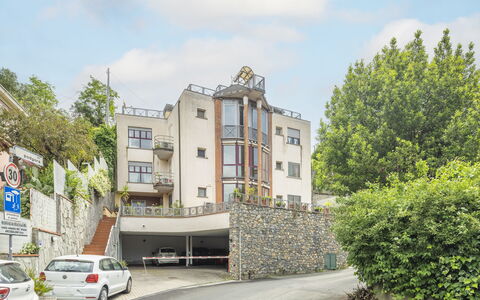 Bonaria Boutique House Ac, Wifi, Cinque Terre: Appartement, Design Urbain, Balcon, Escaliers, Clôture