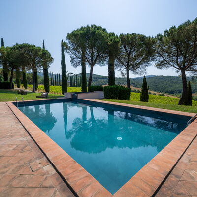 Passignano: Bleu, Piscine, Aménagement Paysager, Jardin, Caractéristique De L'Eau, Ombre, Arrière-Cour, Hacienda, Eco Hôtel