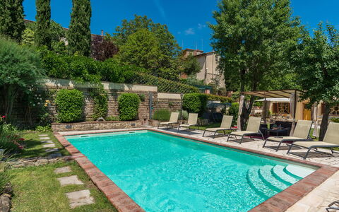 Antica Villa Della Lana: Piscine, Recours, Jardin, Composite, Eco Hôtel, Mobilier De Jardin, Ombre, Dalle, Arrière-Cour, Caractéristique De L'Eau