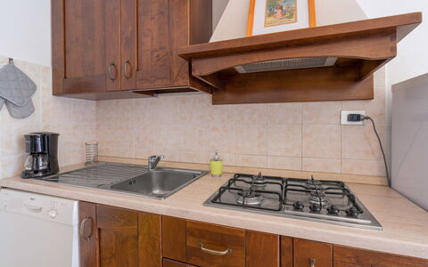 Il Campino, Pool, Montaione: Cuisine, Appareil De Cuisine, Comptoir, Principaux Appliance, Evier, Cabinetry, Bois, Cuisinière, Le Fourneau, Sol