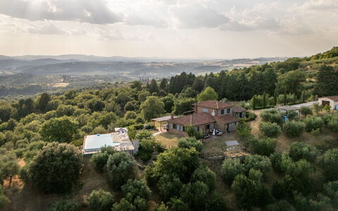 Casale Sunset: Paysage, Zone Rurale, Chaparral, Station De Montagne, Biens, Prairie, Formations Arbustives, Photographie Aérienne, Plantation, Ferme