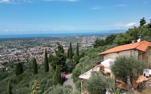 Uno Sguardo sul Mare: Paysage, Station De Montagne, Village, Chaparral, Village De Montagne