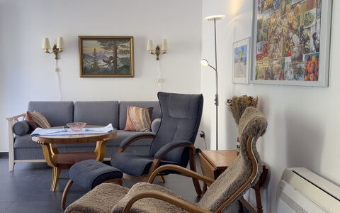 Anne-britt Home: Meubles, Sol, Design Intérieur, Bois, Sol, Chaise, Éclairage, Salon, Pièce, Domicile