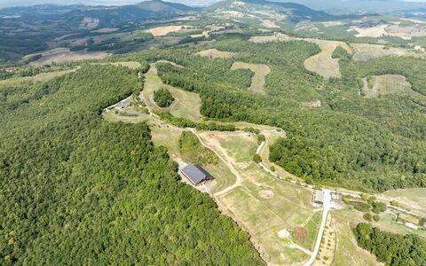 Villa Airone Tegoni, Pool, Radicondoli: Paysage, Lot Terre, Plaine, Vue Du Ciel, Photographie Aérienne, Station De Montagne, Plantation, Ferme