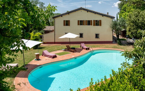 Casa La Cedrina, Pool, Lornano: Piscine, Établissements Humains, Biens, Hacienda, Ferme, Cour, Arrière-Cour, Ombre, Recours, Eco Hôtel